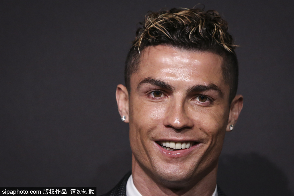 但在比赛中 但在比赛中