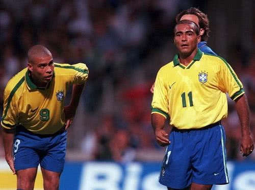 在对阵阿尔 在对阵阿尔