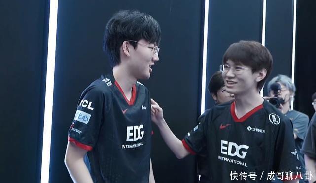 他提到自己 他提到自己